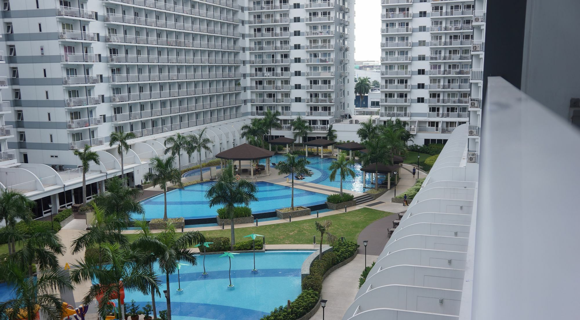 Comfystay At Shell Residences Pasay Bagian luar foto